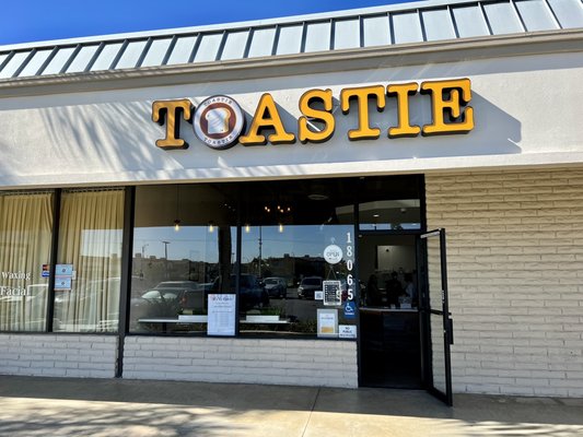 Toastie Toastie by null