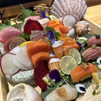 Sushi Kuma - Special Sushi and Sashimi Omakase Box - Sushi Bars Near Me - Bonney Lake, Washington Sushi Kuma - Special Sushi and Sashimi Omakase Box - Sushi Bars Near Me - Bonney Lake, Washington
