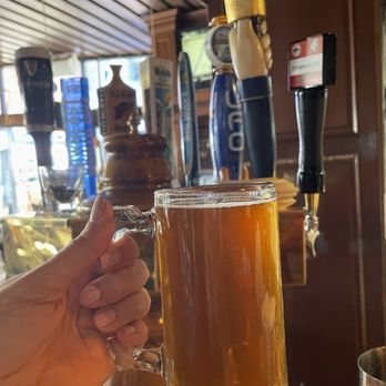 The Bell In Hand - Bell in Hand Ale by Sam Adams, Boston, MA - Lounges Near Me - Boston, Massachusetts