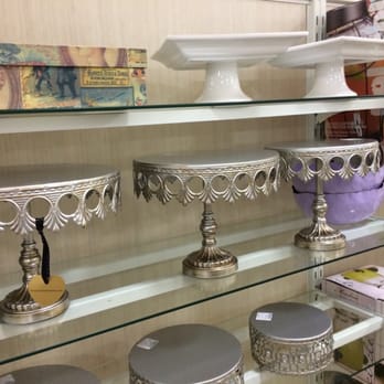 Home Goods - Cake stands - Home Decor Near Me - West Fargo, North Dakota