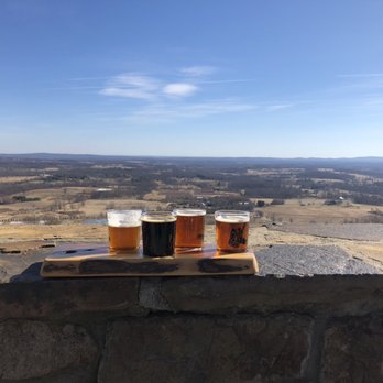 Dirt Farm Brewing - Breweries Near Me - Bluemont, Virginia