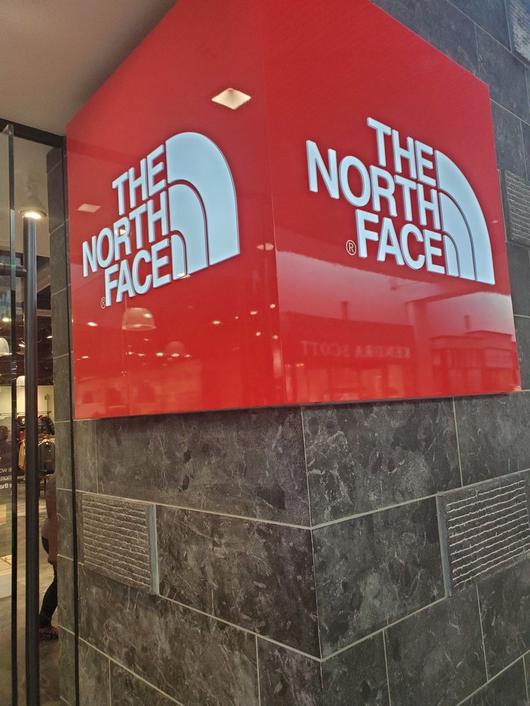 THE NORTH FACE SOUTHPARK MALL Updated May 2024 4400 Sharon Rd Space G10A, Charlotte, North