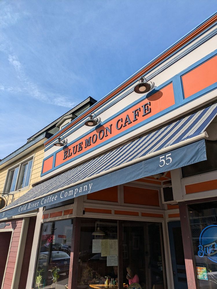 Blue Moon Cafe