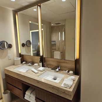 Park Hyatt Chicago - Hotels Near Me - Chicago, Illinois Park Hyatt Chicago - Hotels Near Me - Chicago, Illinois