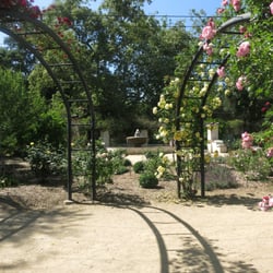 Descanso Gardens Earth Day Fun Run - Rose garden...imagine running here!