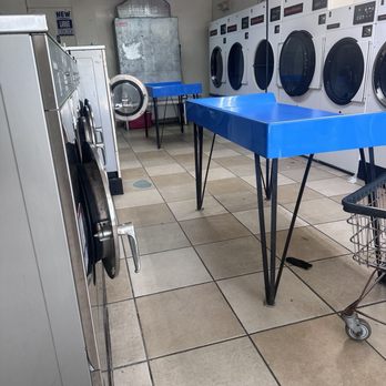 Washboard Coin Laundry - Laundromat Near Me - Saint Petersburg, Florida Washboard Coin Laundry - Laundromat Near Me - Saint Petersburg, Florida