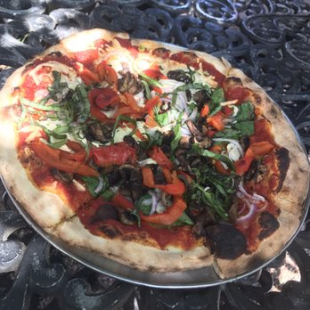 Kaos Pizzeria - Vegetarian pizza no cheese! Great for vegans. - Pizza Near Me - Denver, Colorado