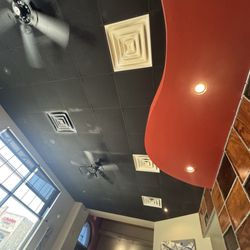 Leo's Asian Bistro