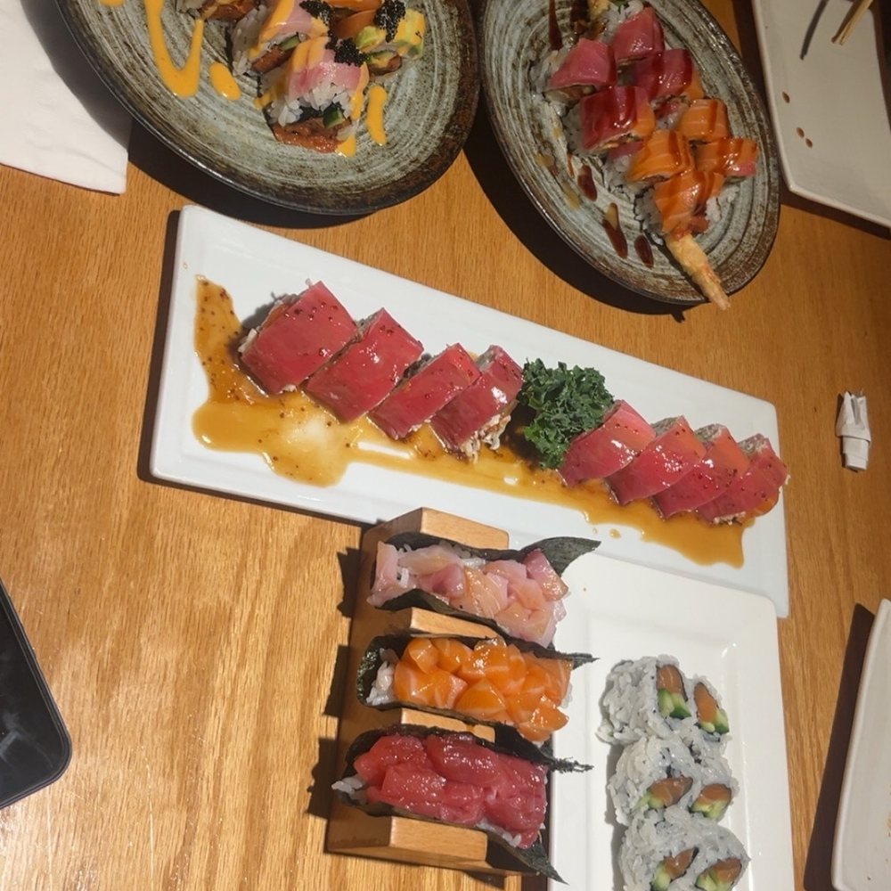 Sakana sushi - 3 handroll sampler, salmon cut roll, Garlic Edamame - Japanese Near Me - La Canada Flintridge, California Sakana sushi - 3 handroll sampler, salmon cut roll, Garlic Edamame - Japanese Near Me - La Canada Flintridge, California