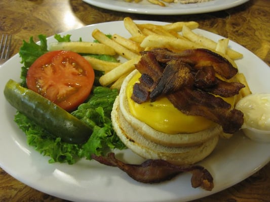 Pinecrest Diner by null