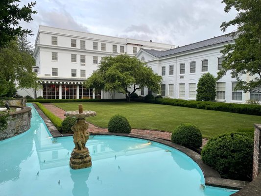 The Greenbrier by null