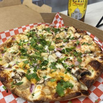 Pizza Twist - Half Tandoori and half Tikka Masala pizza - Pizza Near Me - Elk Grove, California