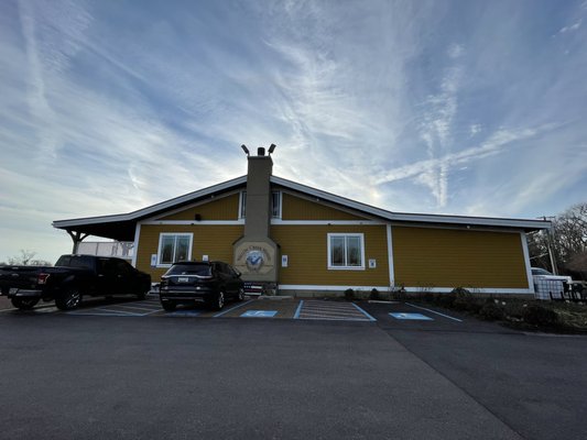Willow Creek Winery & Farm by null