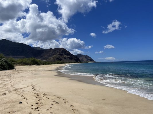 Mākua Beach by null