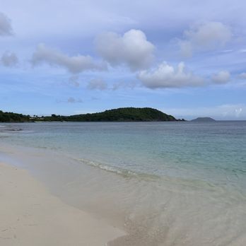 Hawksnest Beach - Beaches Near Me - Cruz Bay, Virgin Islands