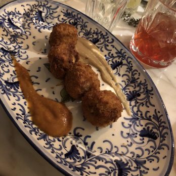 Pink Mamma - Pulled pork fritters, good though once of the sauces tasted way to strong of anchovy oil for my taste( but I don't like anchovy) - Steakhouses Near Me - Paris, 75