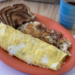Ellie's 12 Tables - Greek omelette (feta, tomato & spinach) with their house browns & marble rye toast