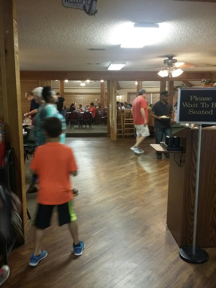 COUNTRY VILLAGE CATFISH AND SEAFOOD Updated September 2024 158