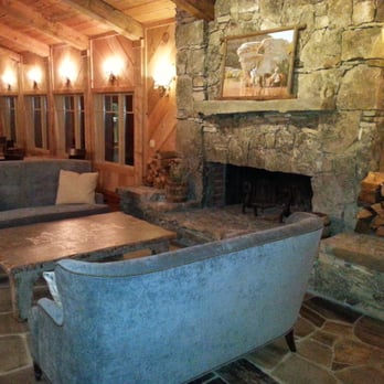 Highlands Ranch Restaurant - Bars Near Me - Mill Creek, California