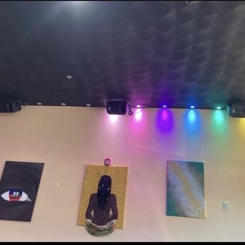 La Perle Restaurant - Art - Caribbean Near Me - Everett, Massachusetts La Perle Restaurant - Art - Caribbean Near Me - Everett, Massachusetts