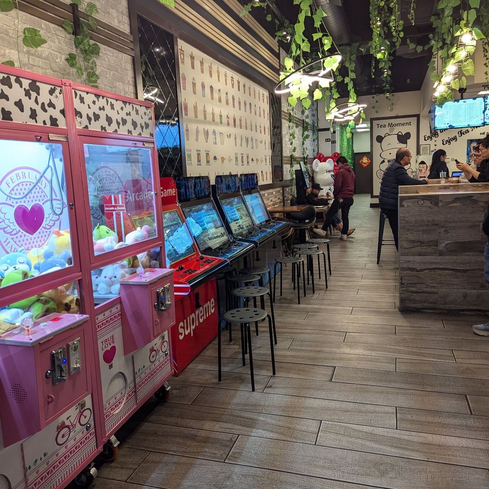 Tea Moment - Inside - Bubble Tea Near Me - Fremont, California Tea Moment - Inside - Bubble Tea Near Me - Fremont, California