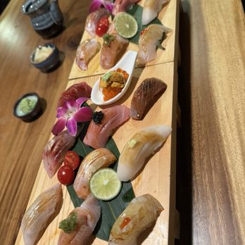 Eat Sushi - 10 Pieces Omakase Nigiri - Sushi Bars Near Me - San Francisco, California