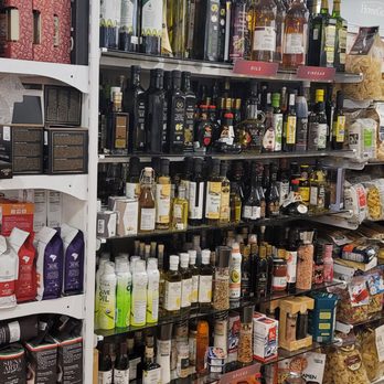 HomeGoods - Olive Oils 12.10.22 - Home Decor Near Me - Olney, Maryland