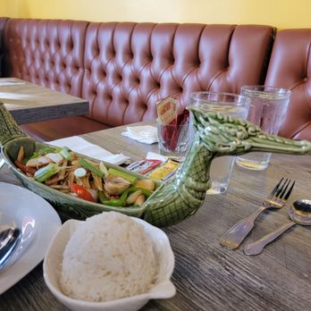 Thailandia Cuisine - Ginger Salmon, good presentation, but taste and texture were a miss for us. - Thai Near Me - El Segundo, California Thailandia Cuisine - Ginger Salmon, good presentation, but taste and texture were a miss for us. - Thai Near Me - El Segundo, California