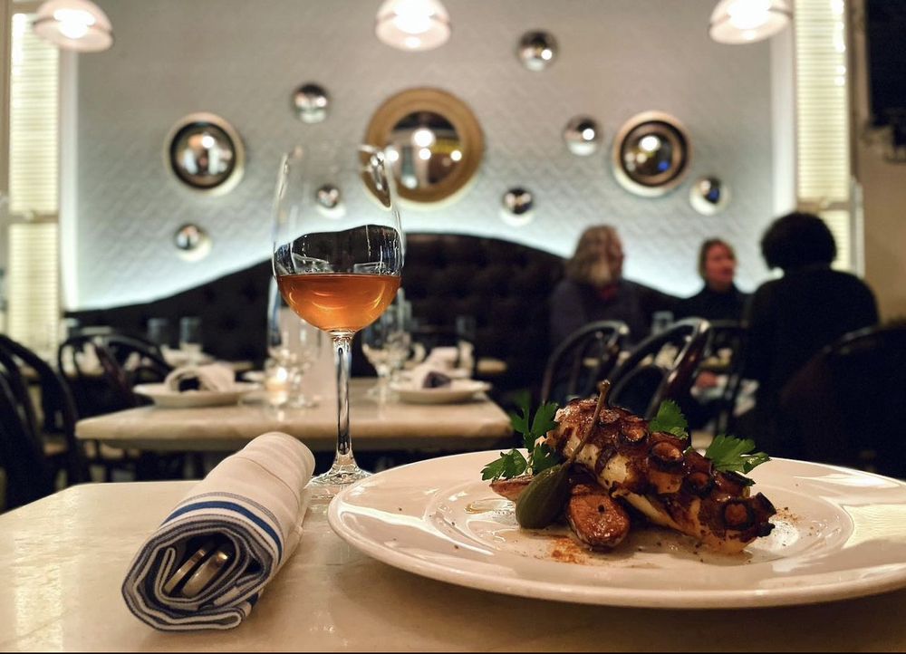 BLUE SEAFOOD BAR 362 Photos & 202 Reviews 856 Ninth Ave, New York