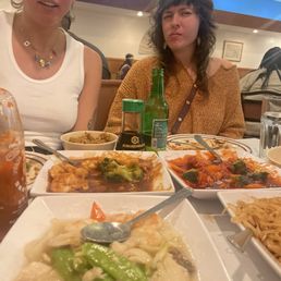 Coupla lasses Coupla lasses