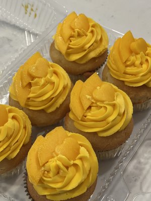 Lala's Bakery by null