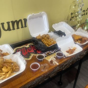 STICKY FINGERS KITCHEN - Some food l ordered - Fast Food Near Me - Carpentersville, Illinois STICKY FINGERS KITCHEN - Some food l ordered - Fast Food Near Me - Carpentersville, Illinois