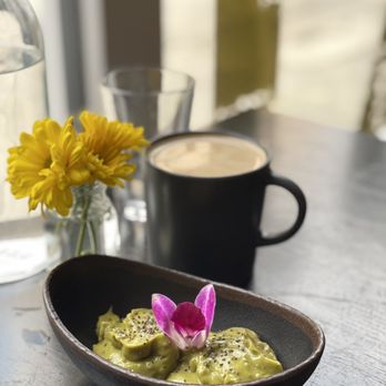 Baobab Fare - Avocado pudding with passion fruit - Coffee & Tea Near Me - Detroit, Michigan