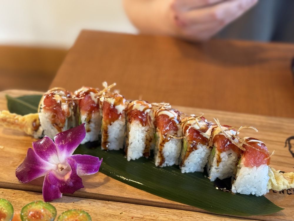 Santo Essence of Japan Logo