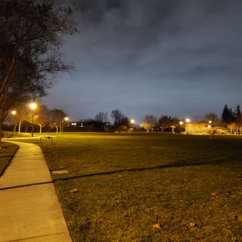 Thamien Park - Well lit at night - Parks Near Me - Santa Clara, California Thamien Park - Well lit at night - Parks Near Me - Santa Clara, California