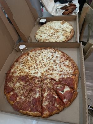 Romans Pizza by null