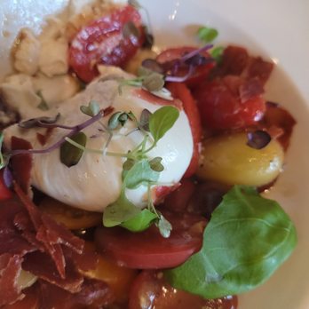 Jules@Market - Burratta salad - New American Near Me - Bristol, Pennsylvania
