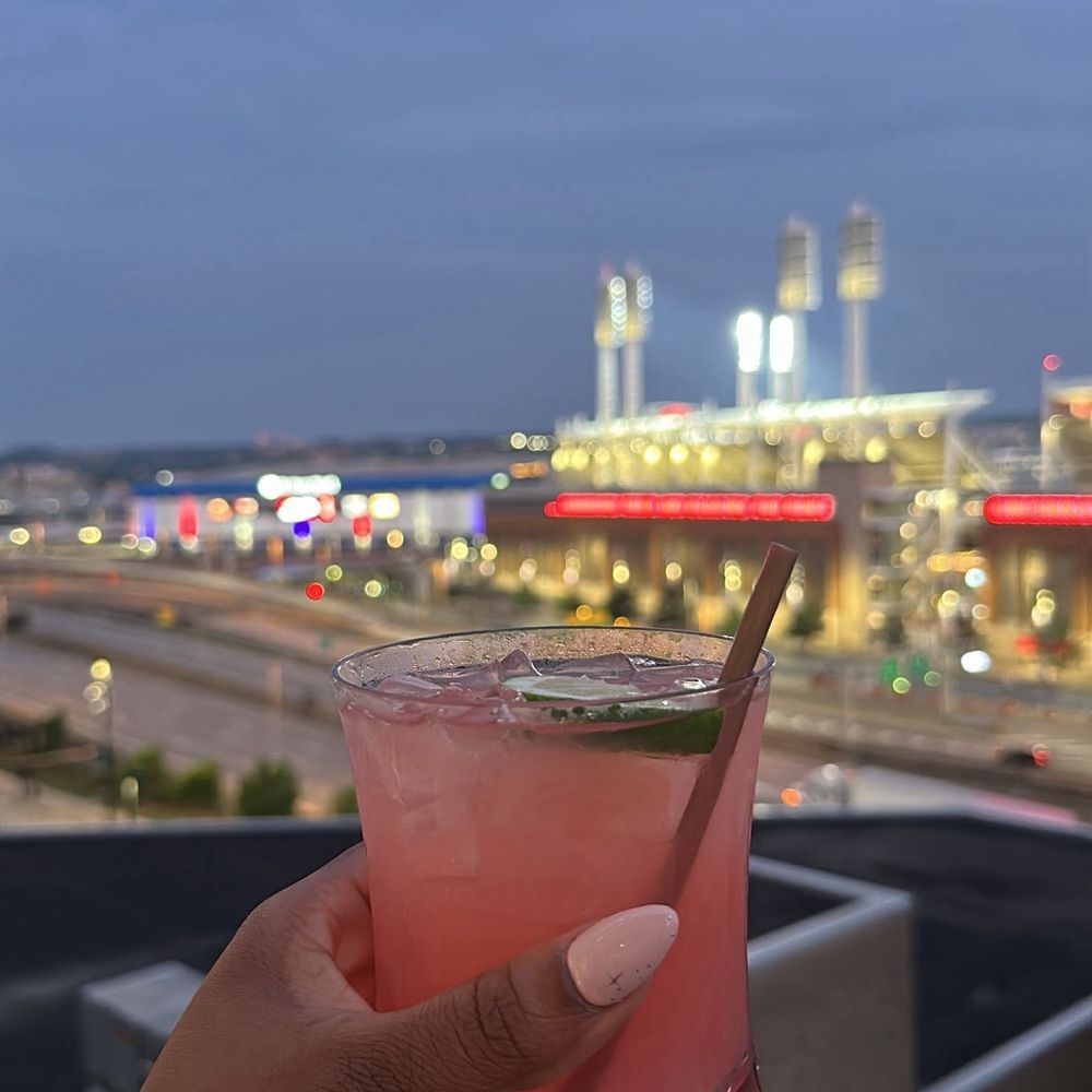 The Chase Rooftop - Bars Near Me - Cincinnati, Ohio
