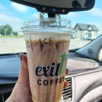 Exit 11 Coffee - Vanilla Cold Brew - Coffee & Tea Near Me - St Peters, Missouri