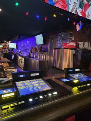 Stay Tuned Burgers by null