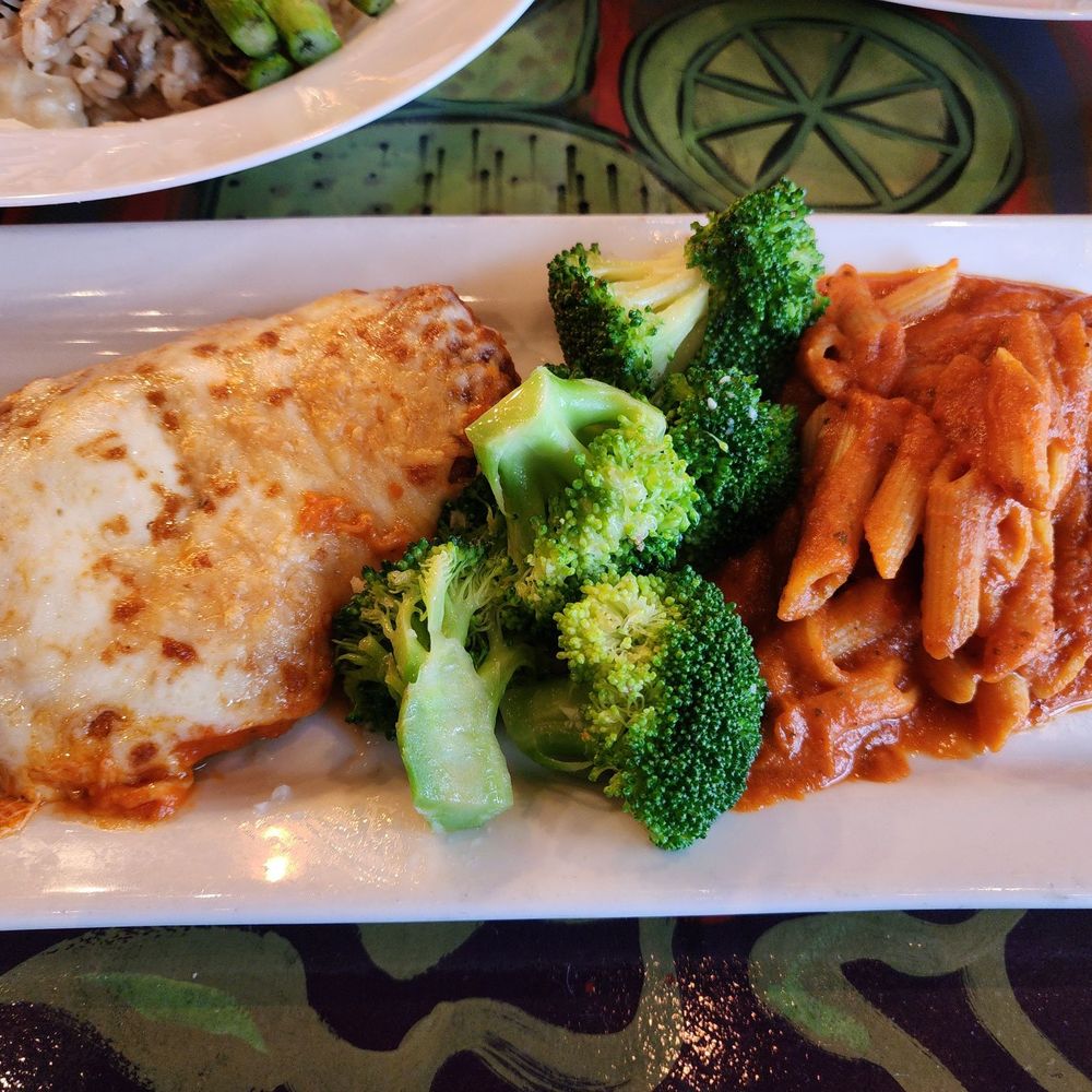 Caffe De Luca - Chicken Parmesan Specialita - Italian Near Me - Forest Park, Illinois Caffe De Luca - Chicken Parmesan Specialita - Italian Near Me - Forest Park, Illinois