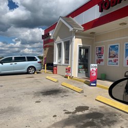 Creighton Country Mart