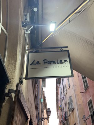 Le Panier by null