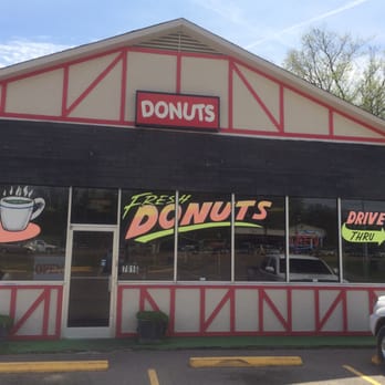 Millington Donuts - the front of a donut shop - Donuts Near Me - Millington, Tennessee