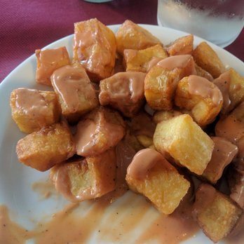 Lizarran - Patatas bravas with spicy sauce - Tapas Bars Near Me - Sitges, B Lizarran - Patatas bravas with spicy sauce - Tapas Bars Near Me - Sitges, B