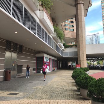 添好運 - Outside - Dim Sum Near Me - Hong Kong, HK