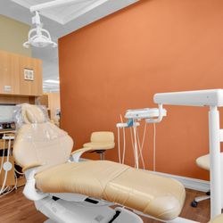 Dental Team of Bayview - Modern treatment room at Dental Team FL in Fort Lauderdale (Bayview) designed for patient comfort and care.