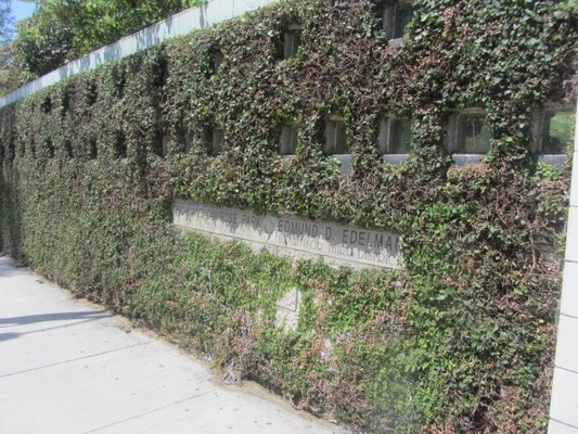 Highland Camrose Park by null