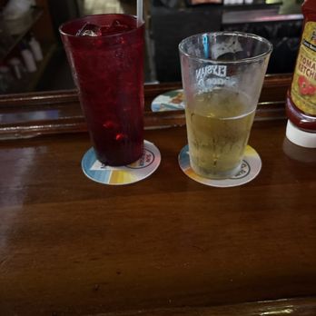 Hennessy's Bar & Grille - Cold draft - Dive Bars Near Me - Oldsmar, Florida