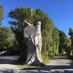 Mussel Inn - Awesome entry sign